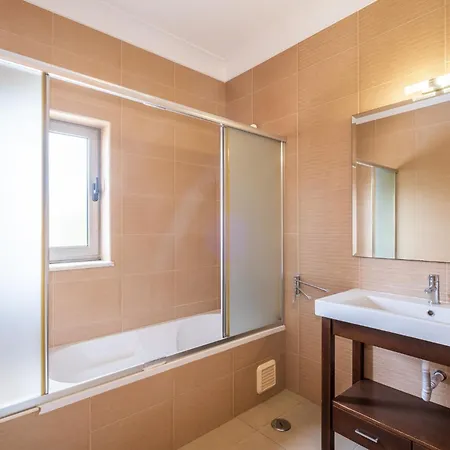 Aica - By Bedzy וילה